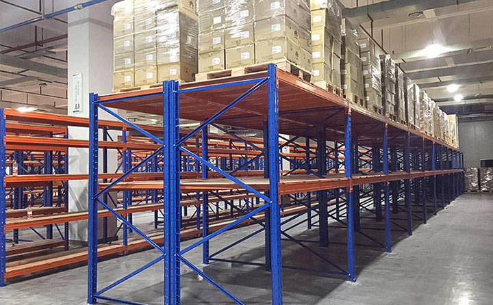 如何保養(yǎng)維護(hù)和應(yīng)急處理倉(cāng)庫(kù)重型貨架？